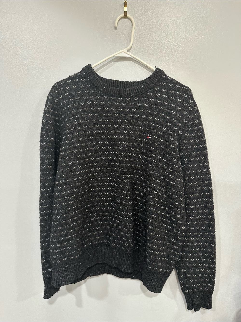 Tommy Hilfiger Men’s Large Wool Blend Fair Isle Speckled Crewneck Sweater